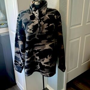 Brand New Wrangler 1/4 Zip Sherpa Fleece Pullover Camouflage Jacket Size 2XL